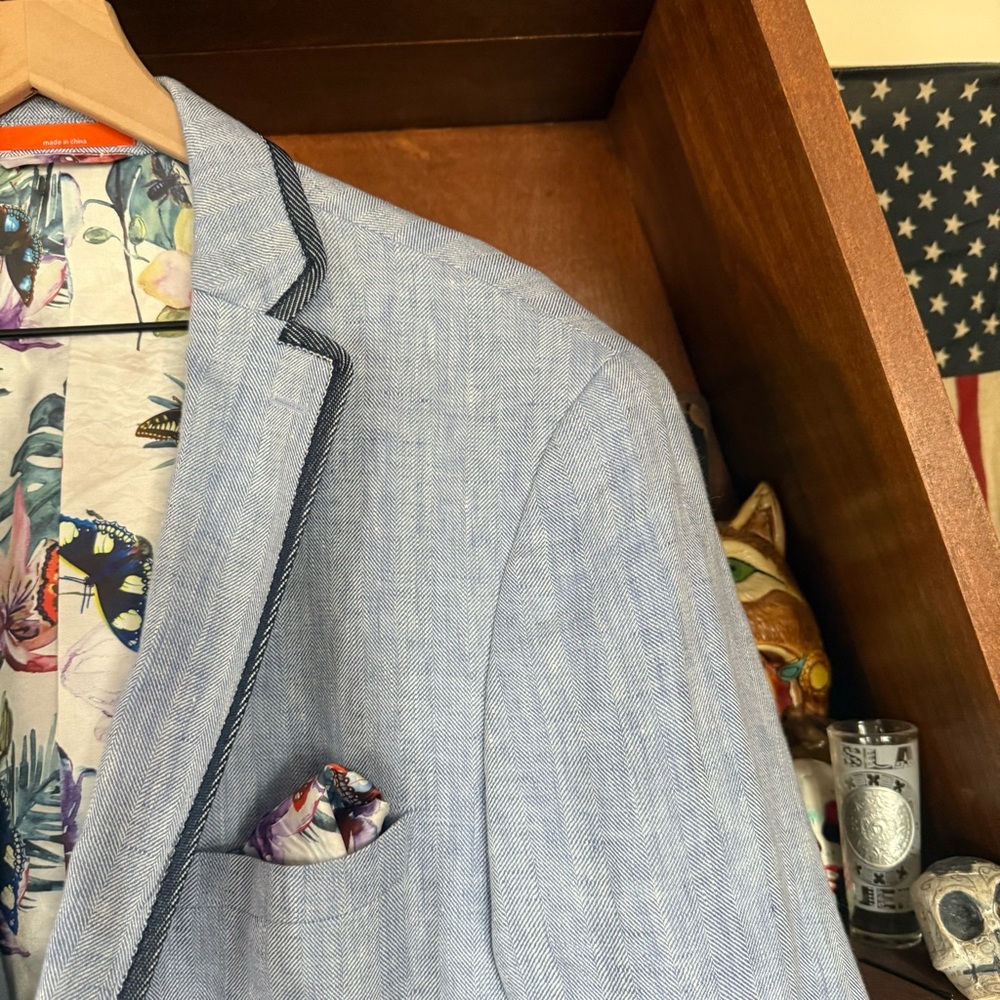 TALLIA - Blue Sport Coat with Notch Lapel - size 44R 44